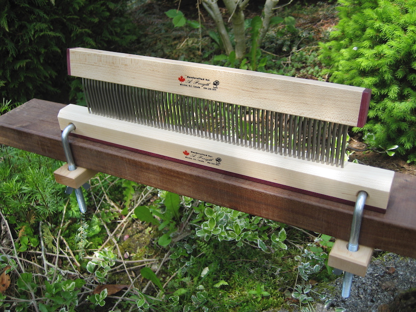Hackle clamped